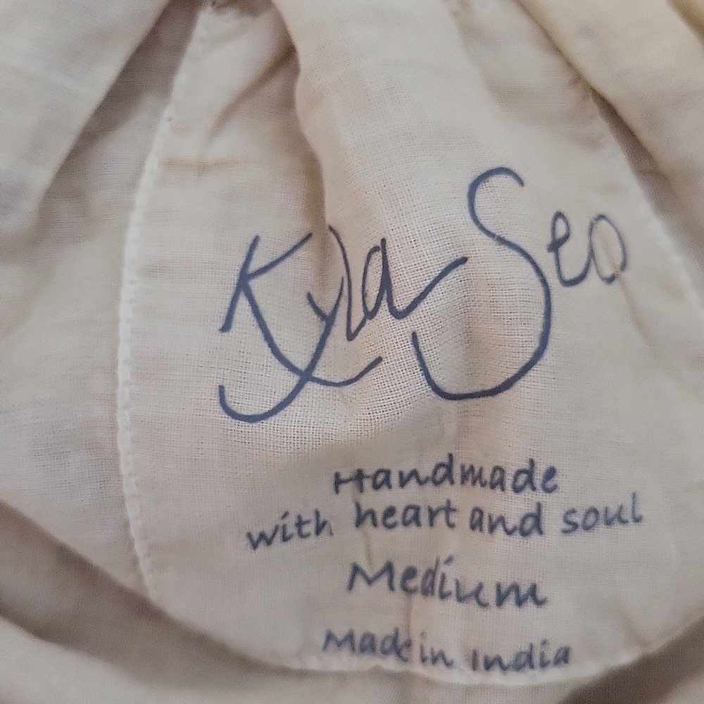 Kyla Seo "Talin" Blouse In Natural Eyelet - Picture 6 of 9